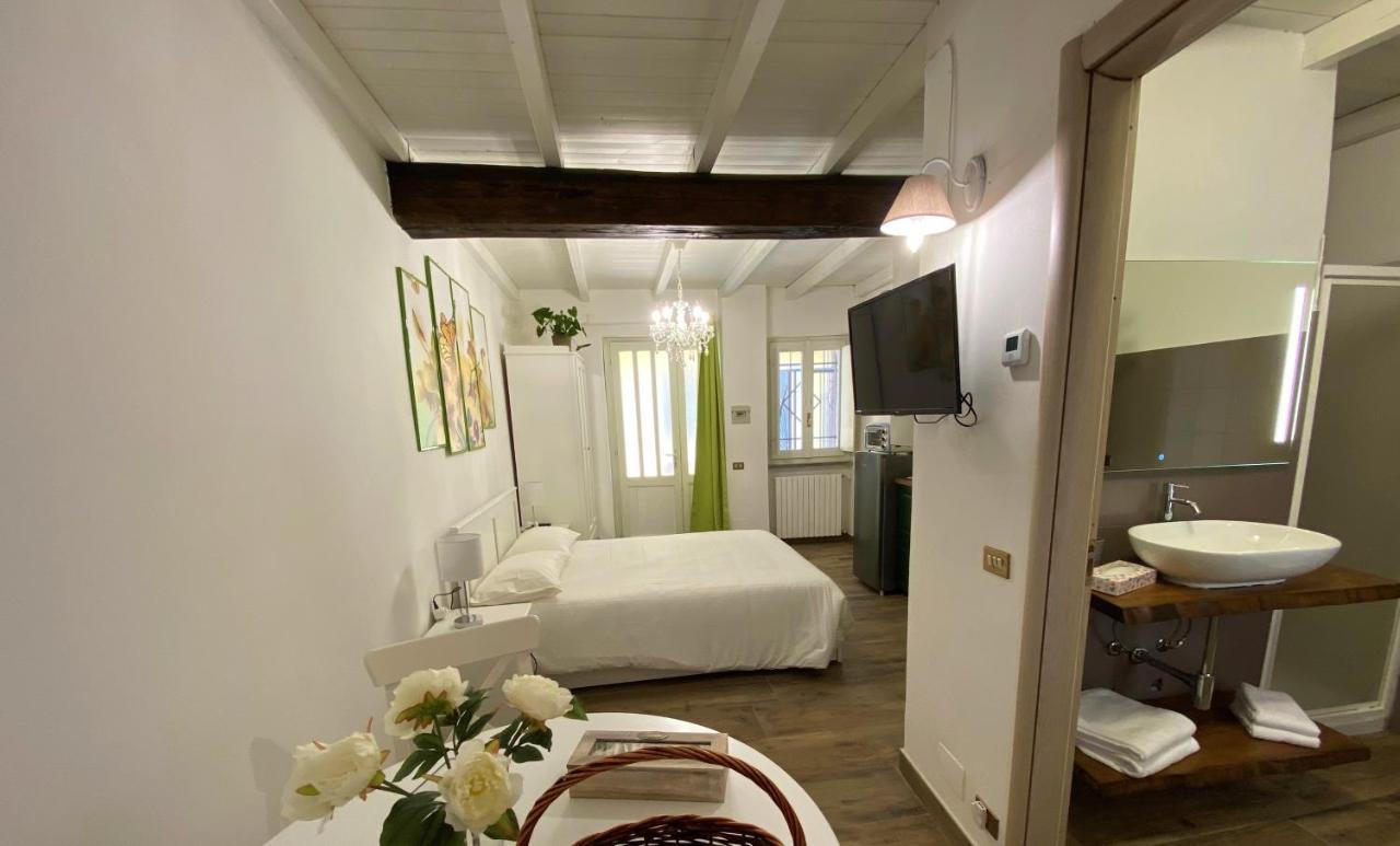 Nicolaus Apartment Sesto Calende Exterior photo