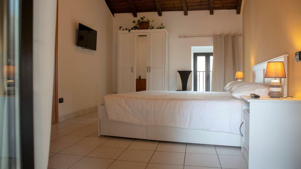 Nicolaus Apartment Sesto Calende Exterior photo